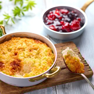 Gebackener Milchreis mit Beerenfruchte